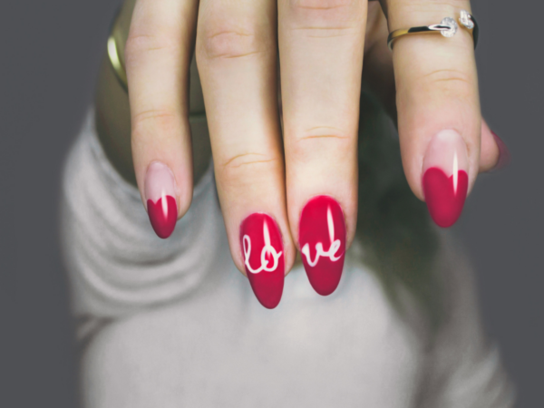 Valentine's Day nails