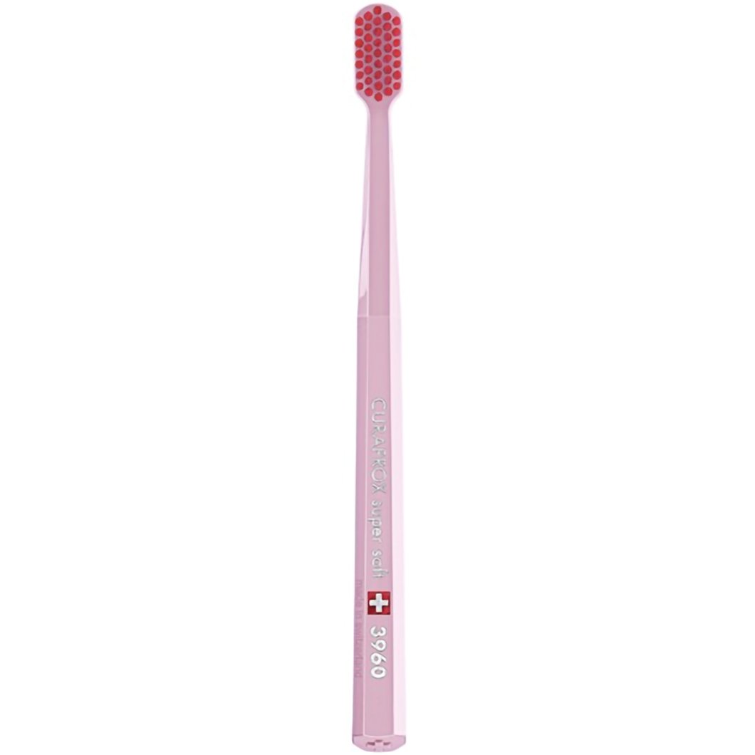 Curaprox CS 3960 Super Soft Toothbrush Πολύ Μαλακή Οδοντόβουρτσα με Εξαιρετικά Απαλές & Ανθεκτικές Ίνες Curen για Αποτελεσματικό Καθαρισμό 1 Τεμάχιο – Ροζ/ Κόκκινο