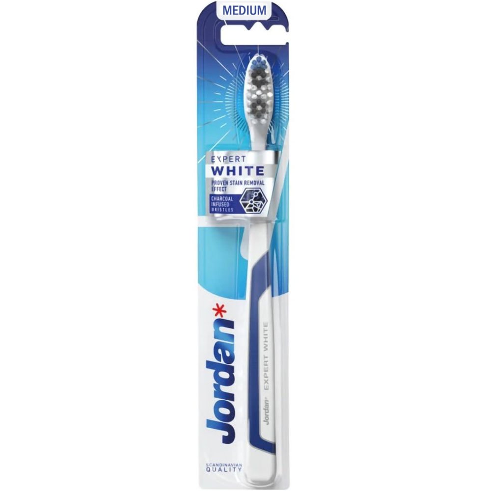 Jordan Expert White Toothbrush Medium Μπλε Μέτρια Οδοντόβουρτσα για Λεύκανση με Ίνες Εμπλουτισμένες με Άνθρακα 1 Τεμάχιο